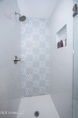 797 Peach Street, Ocean Springs, MS 39564