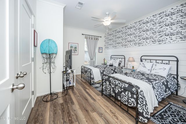 797 Peach Street, Ocean Springs, MS 39564