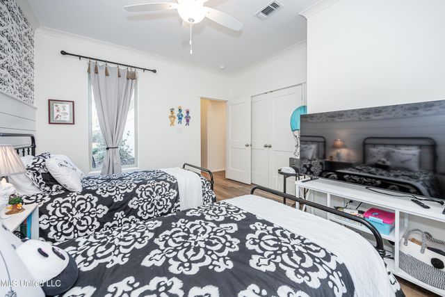 797 Peach Street, Ocean Springs, MS 39564