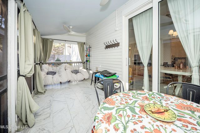 797 Peach Street, Ocean Springs, MS 39564