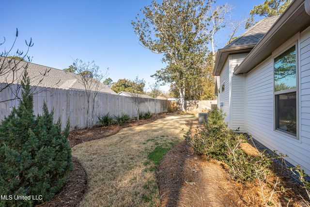 797 Peach Street, Ocean Springs, MS 39564