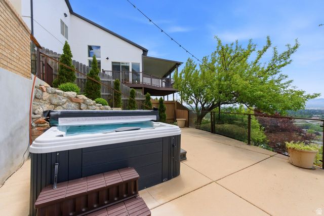 2466 S PROMONTORY DR, Salt Lake City, UT 84109