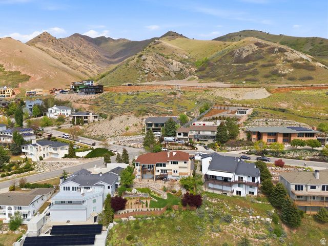 2466 S PROMONTORY DR, Salt Lake City, UT 84109