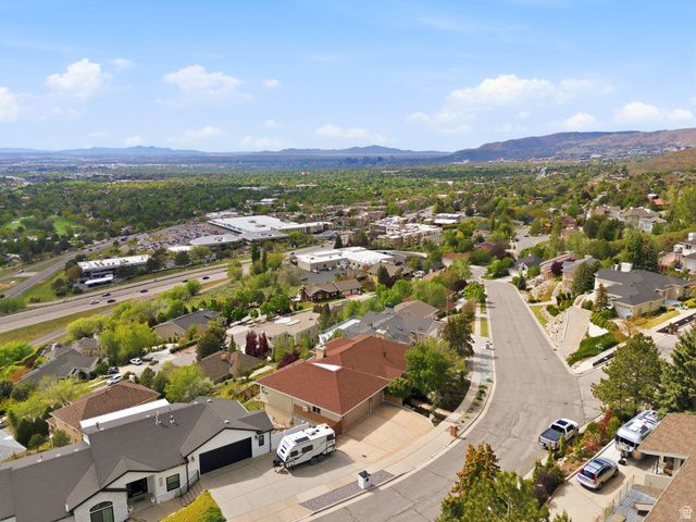 2466 S PROMONTORY DR, Salt Lake City, UT 84109