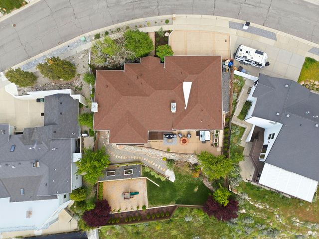 2466 S PROMONTORY DR, Salt Lake City, UT 84109