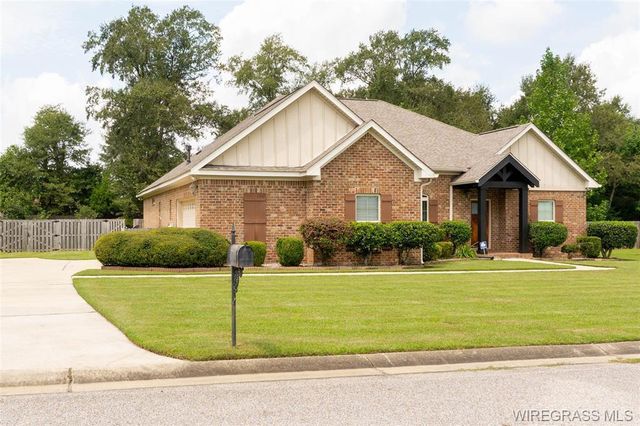 118 Moultrie Drive, Dothan, AL 36305