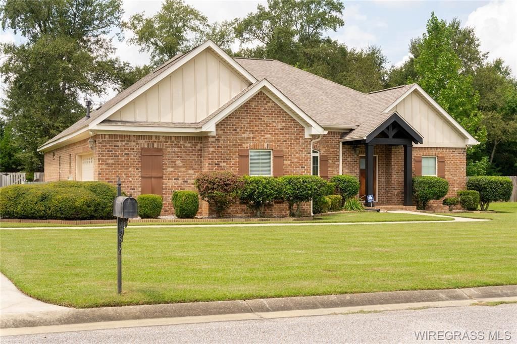 118 Moultrie Drive, Dothan, AL 36305