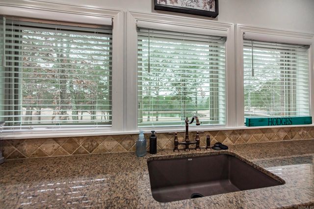 116 Fairway Drive, Fairfield Bay, AR 72088