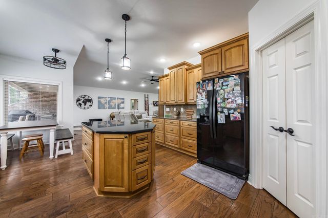 116 Fairway Drive, Fairfield Bay, AR 72088