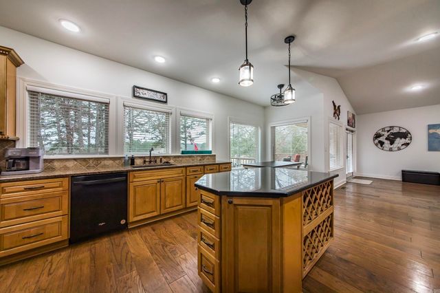 116 Fairway Drive, Fairfield Bay, AR 72088