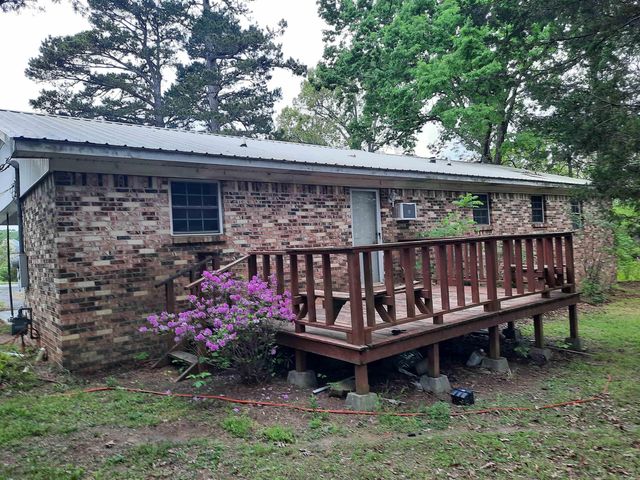 413 Redbud Avenue, Mountain View, AR 72560