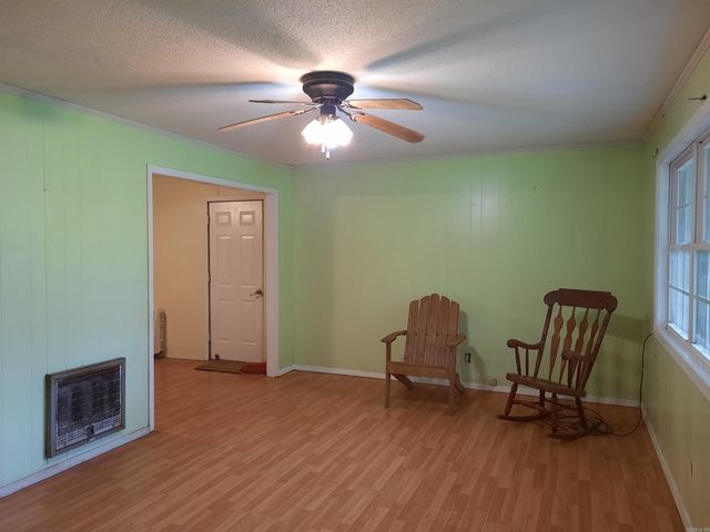 413 Redbud Avenue, Mountain View, AR 72560