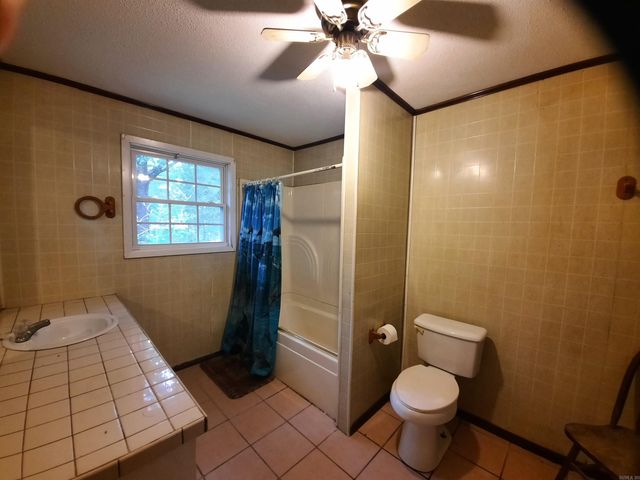 413 Redbud Avenue, Mountain View, AR 72560