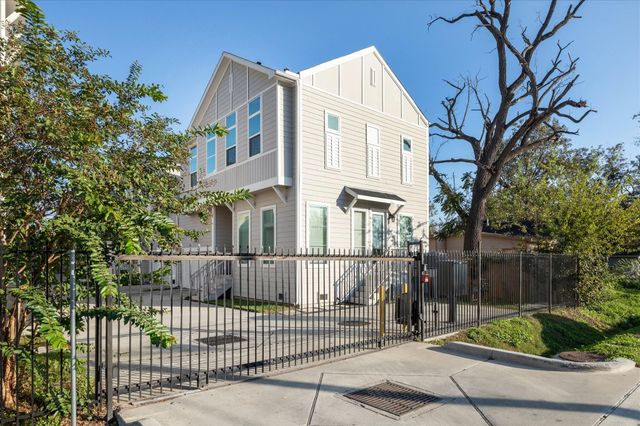 5610 Patrick Street A, Houston, TX 77076
