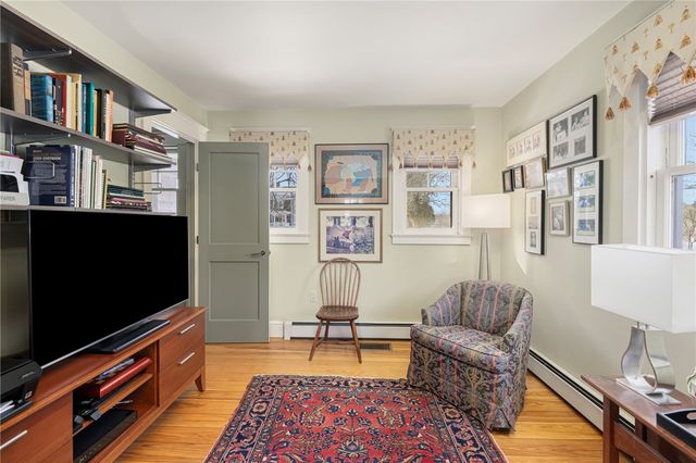 68 Sachuest Way, Middletown, RI 02842