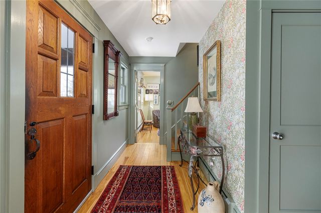 68 Sachuest Way, Middletown, RI 02842