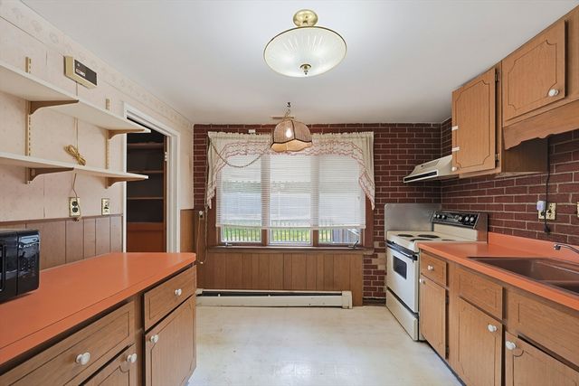 258 Walnut St, Braintree, MA 02184