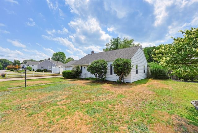 258 Walnut St, Braintree, MA 02184