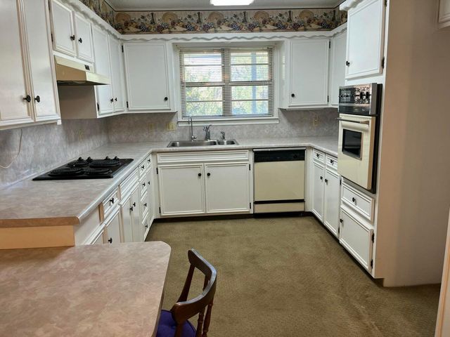 2009 Dallas Street, Plainview, TX 79072