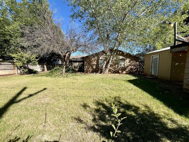 2009 Dallas Street, Plainview, TX 79072