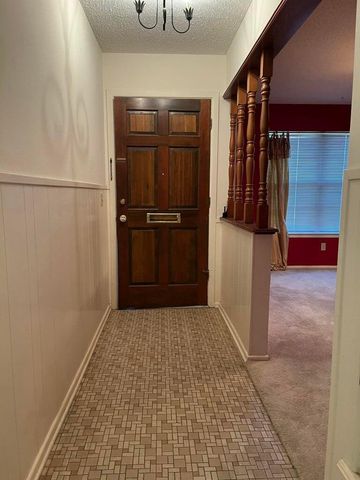 2009 Dallas Street, Plainview, TX 79072