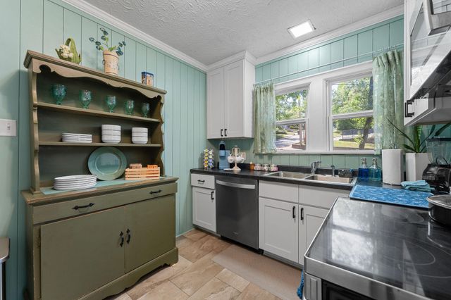 500 S 2nd Street, Branson, MO 65616