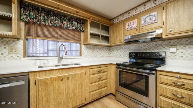 7300 N 51ST Avenue G124, Glendale, AZ 85301