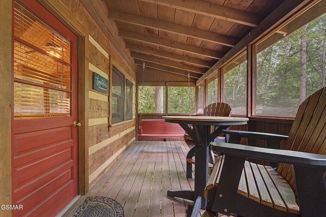2323 Hidden Mountain Road, Sevierville, TN 37876
