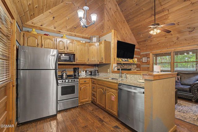 2323 Hidden Mountain Road, Sevierville, TN 37876