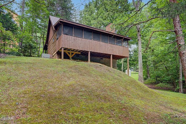 2323 Hidden Mountain Road, Sevierville, TN 37876