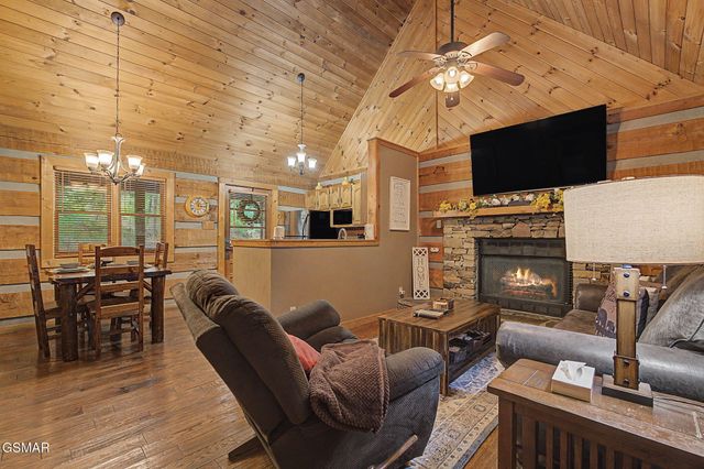 2323 Hidden Mountain Road, Sevierville, TN 37876