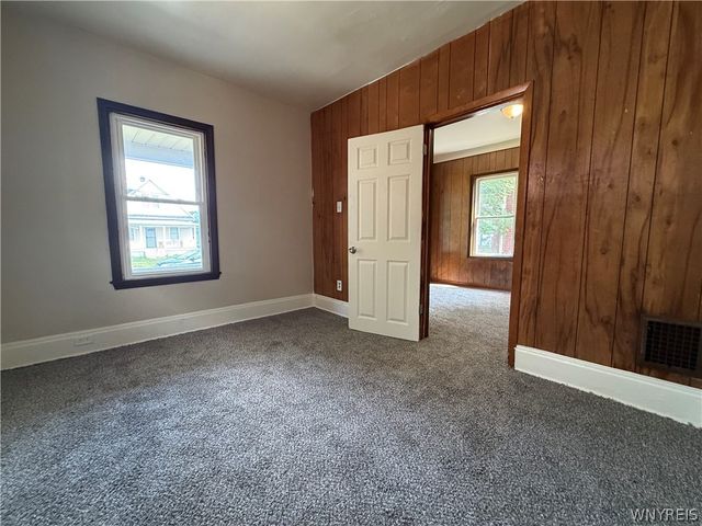 642 21st Street, Niagara Falls, NY 14301