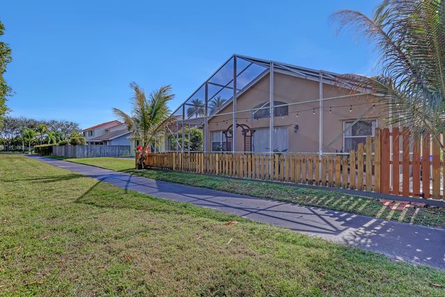 6817 Barnwell Drive, Boynton Beach, FL 33437