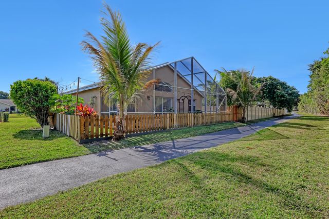 6817 Barnwell Drive, Boynton Beach, FL 33437
