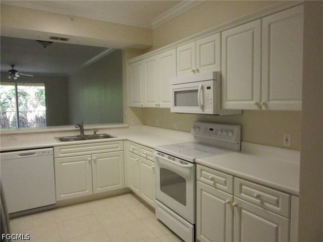 8331 Whiskey Preserve CIR 429, Fort Myers, FL 33919