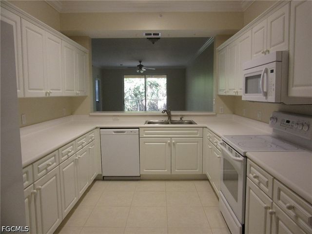 8331 Whiskey Preserve CIR 429, Fort Myers, FL 33919