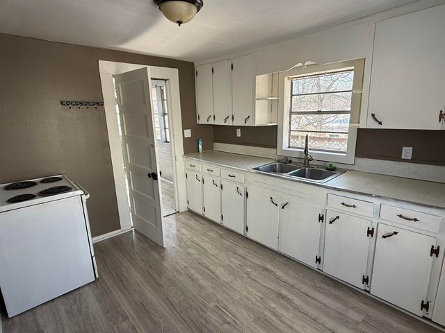 60 S. Lunen Street, Melbourne, AR 72556