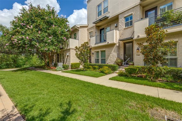 7333 Valley View Lane 304, Dallas, TX 75240