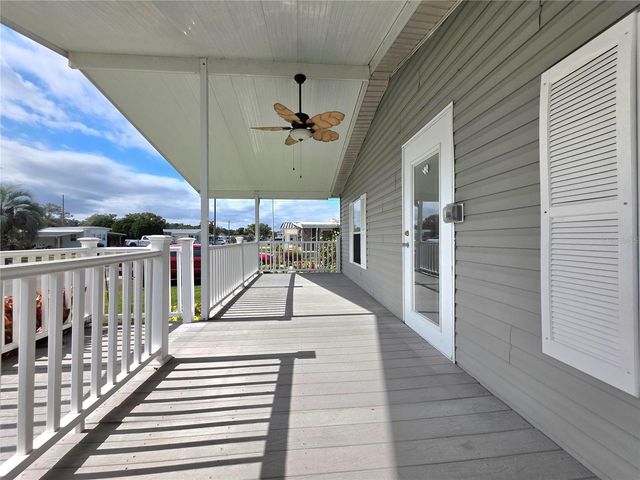 37407 SANDRA AVENUE, Zephyrhills, FL 33542