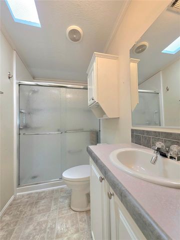 37407 SANDRA AVENUE, Zephyrhills, FL 33542