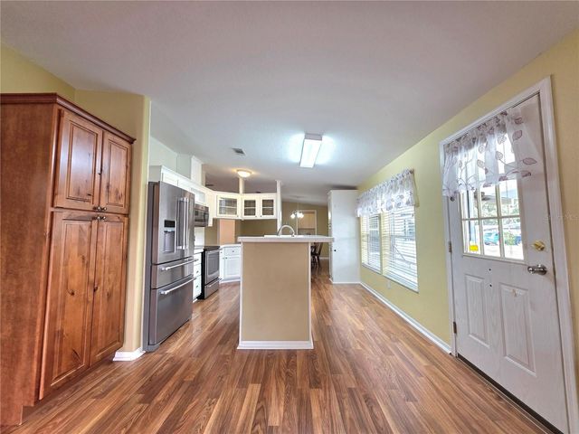 37407 SANDRA AVENUE, Zephyrhills, FL 33542