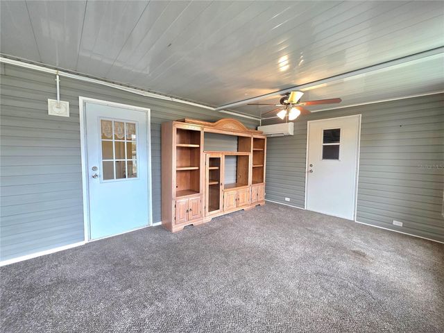 37407 SANDRA AVENUE, Zephyrhills, FL 33542