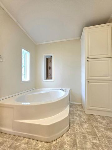 37407 SANDRA AVENUE, Zephyrhills, FL 33542