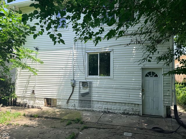 942 N Bosart Avenue, Indianapolis, IN 46201