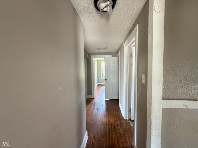 942 N Bosart Avenue, Indianapolis, IN 46201