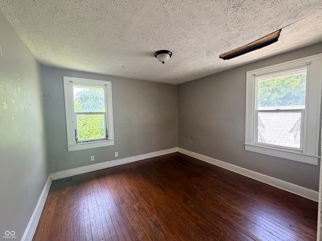 942 N Bosart Avenue, Indianapolis, IN 46201