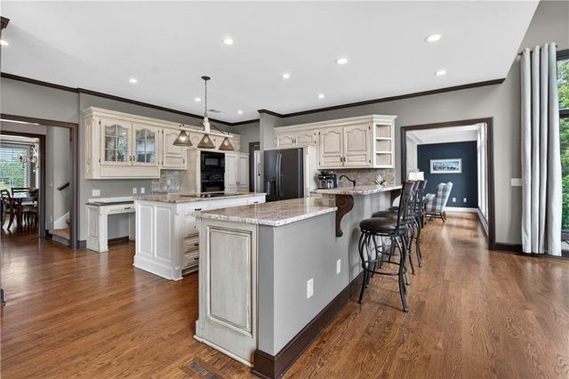 13101 Walmer Street, Overland Park, KS 66209