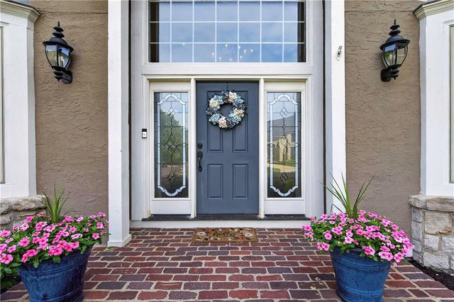 13101 Walmer Street, Overland Park, KS 66209