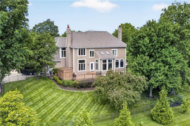 13101 Walmer Street, Overland Park, KS 66209