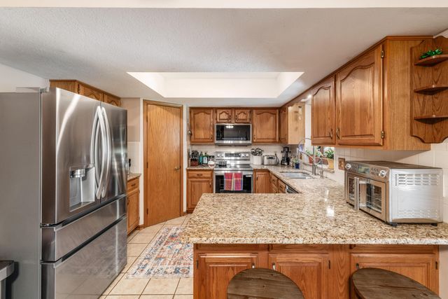 12638 Oakmere Drive, Pickerington, OH 43147
